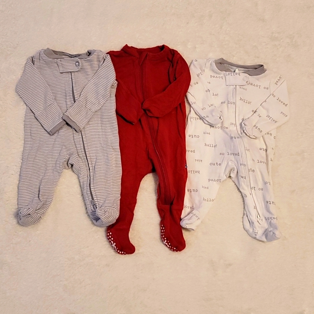 Carter's Preemie zip up‎ footie onsie sleepers
